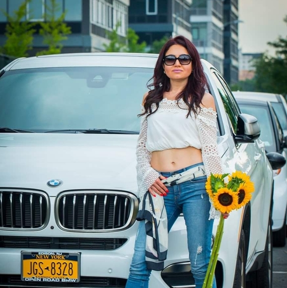 Meet your Posher, Dina - Picture 5 of 8